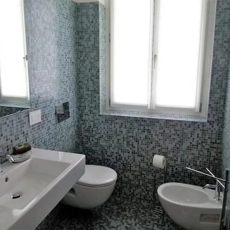Casa Con Privato Piscina Sul Lago Di Como *