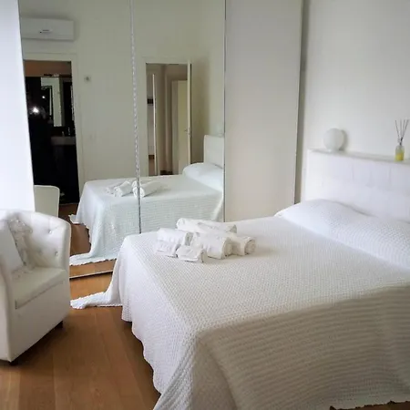 Casa Con Privato Piscina Sul Lago Di Como Bellagio