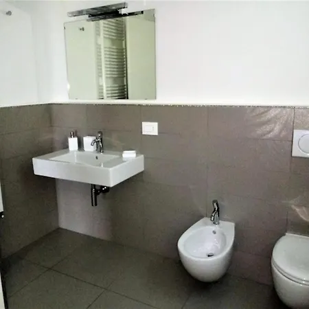 Apartment Casa Con Privato Piscina Sul Lago Di Como *