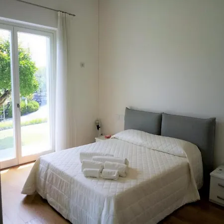 Casa Con Privato Piscina Sul Lago Di Como Apartment *
