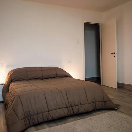 Casa Con Privato Piscina Sul Lago Di Como Apartment
