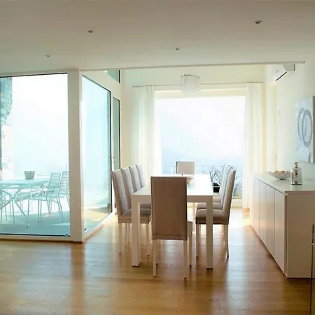 Casa Con Privato Piscina Sul Lago Di Como Apartment